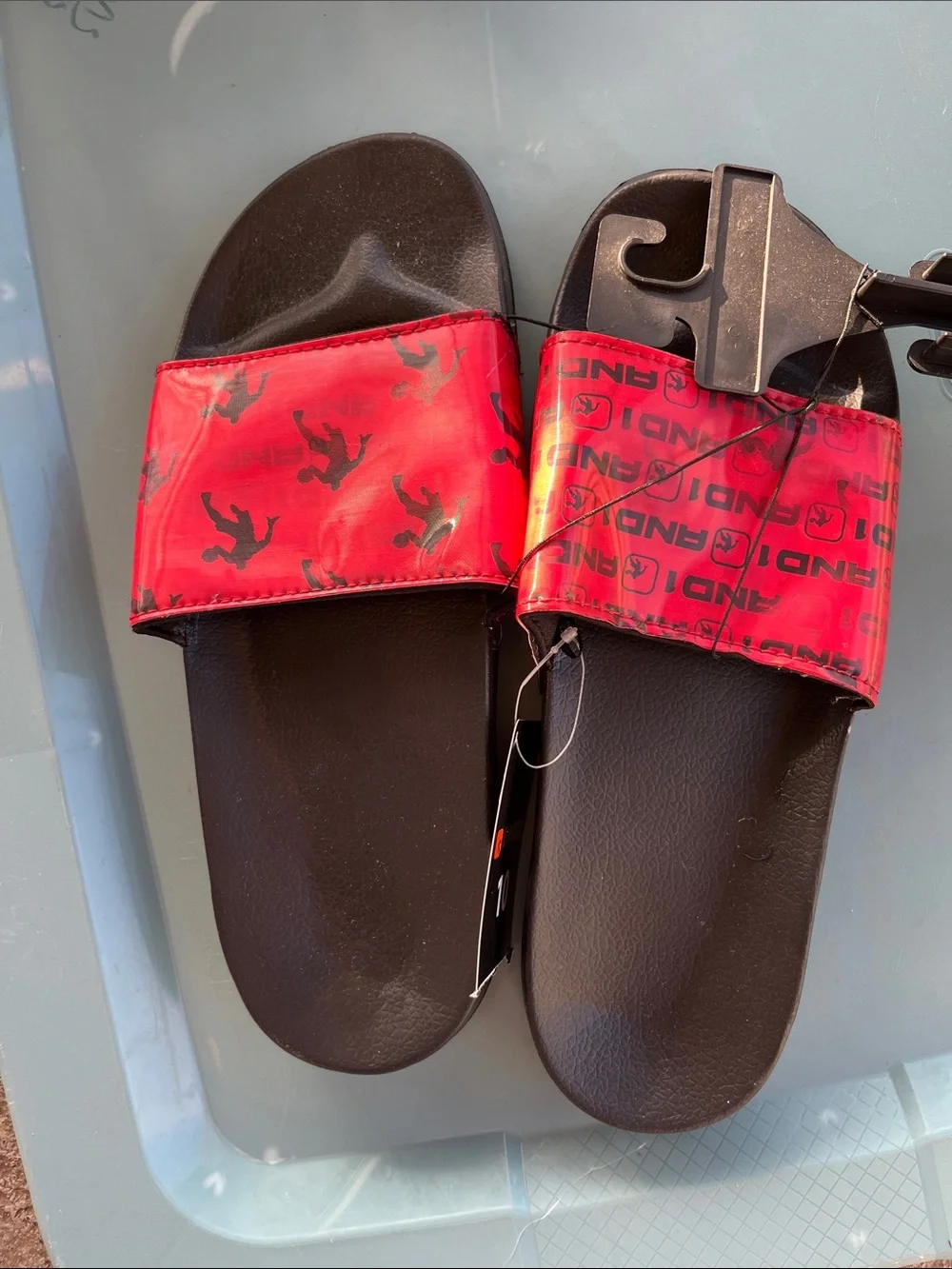 And1 Men’s Crossover Slide Sandals Size 10 Red    With a small flaw